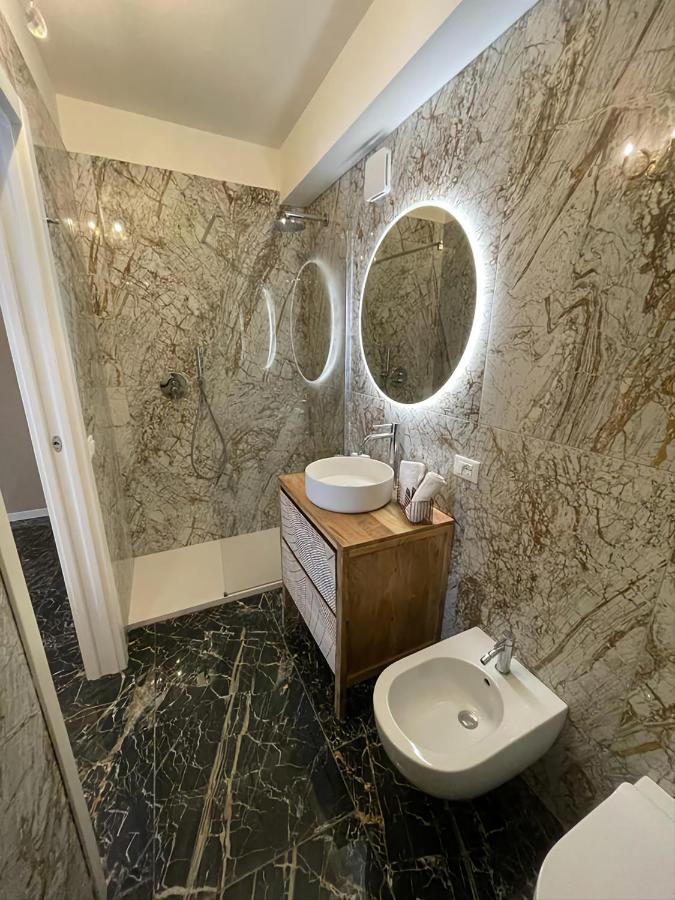 Prestige Suite Via Romagnoli シルミオーネ エクステリア 写真